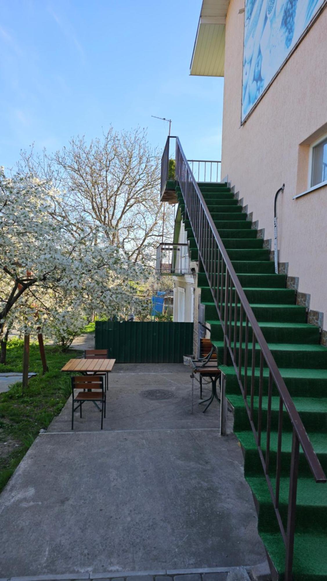 Hotel Domashniy Kamjanez-Podilskyj Exterior foto