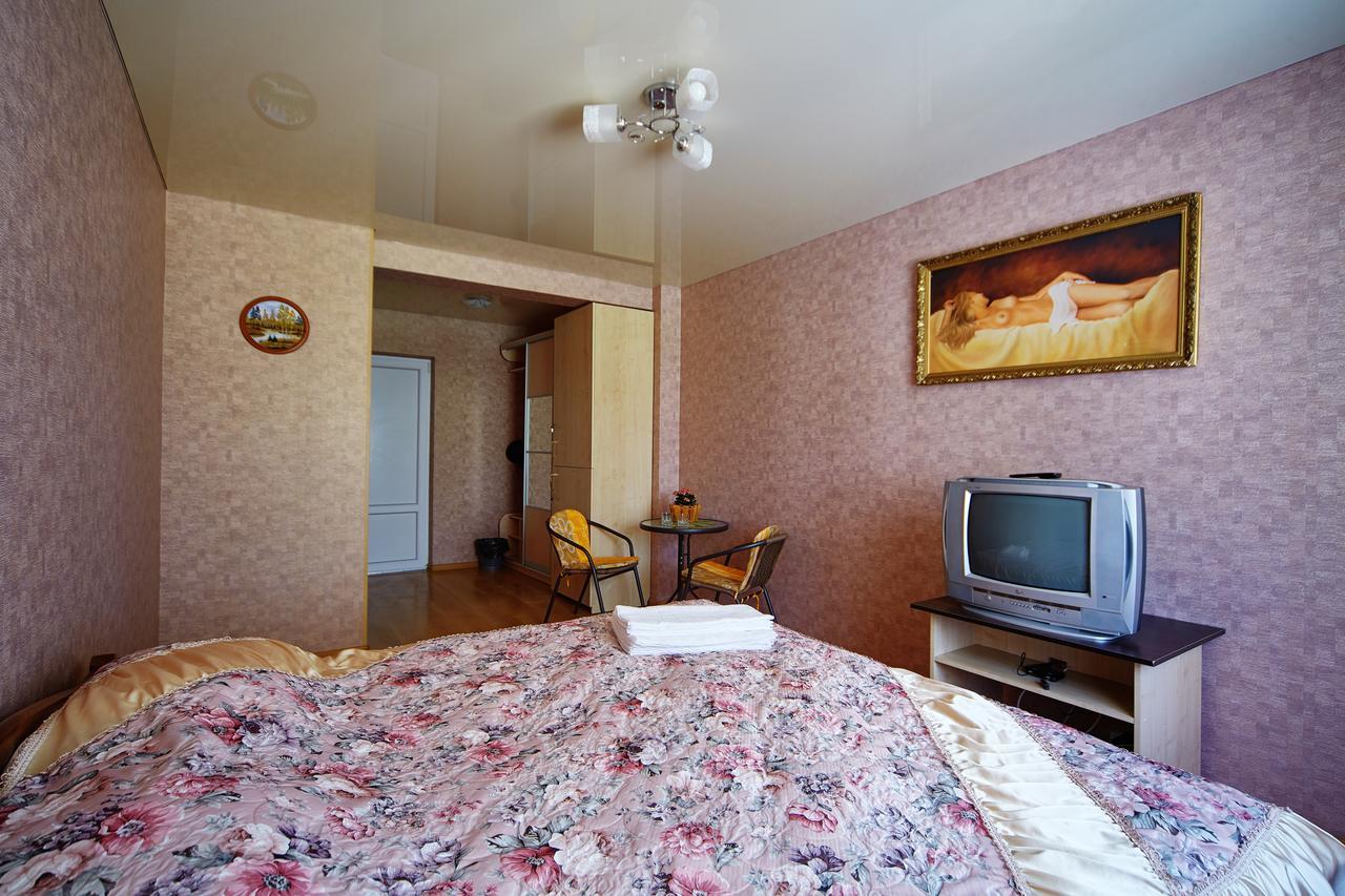 Hotel Domashniy Kamjanez-Podilskyj Exterior foto